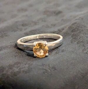 New 925 Solid Sterling Silver and Citrine Prong Set Stone Size 7.5